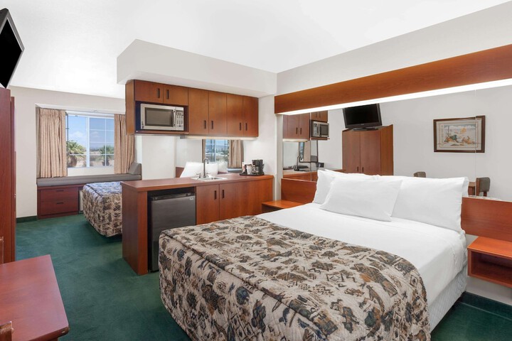 Microtel Inn & Suites by Wyndham Wellton