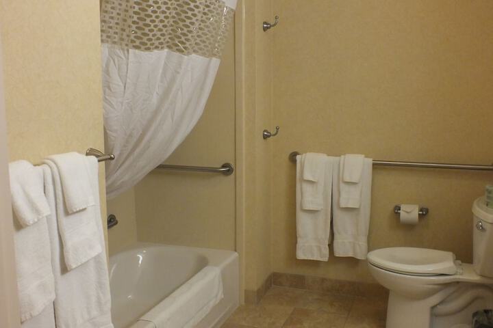 Hampton Inn & Suites Buffalo