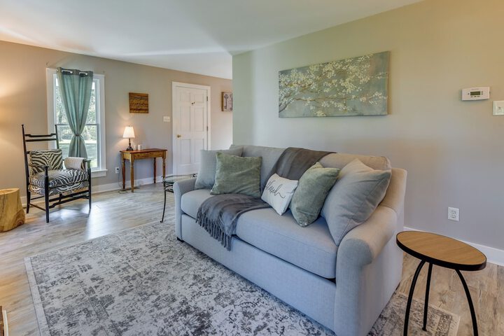 Tranquil Cottage in Virginia Countryside w / Pond!