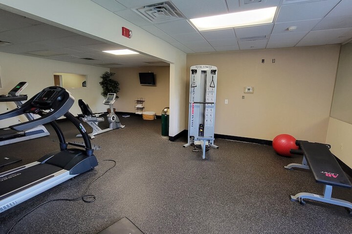 Holiday Inn Express Fayetteville – Fort Bragg by IHG
