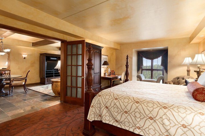 Room 21 of 92