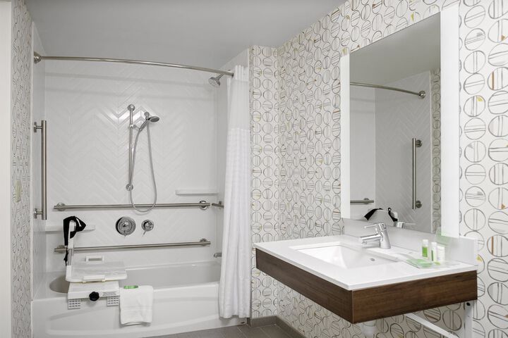 Holiday Inn Hotel & Suites Boston - Peabody by IHG