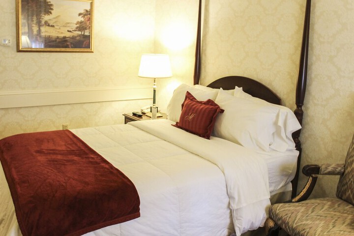 Room 44 of 55