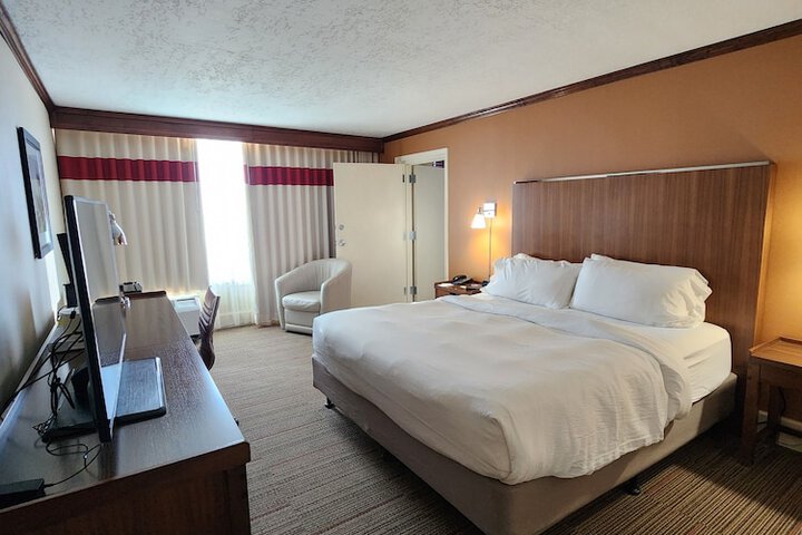 Room 14 of 48