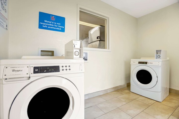 Motel 6 Grants NM