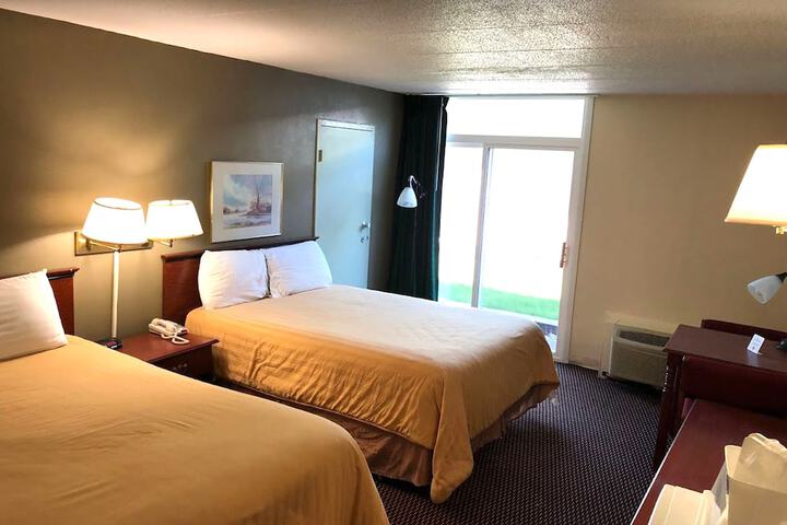 Room 17 of 23