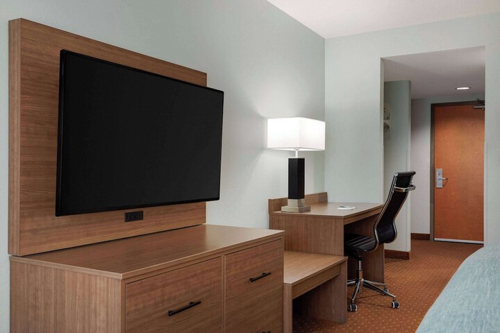 Room 22 of 43