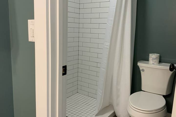 Kanuga Inn & Lodging