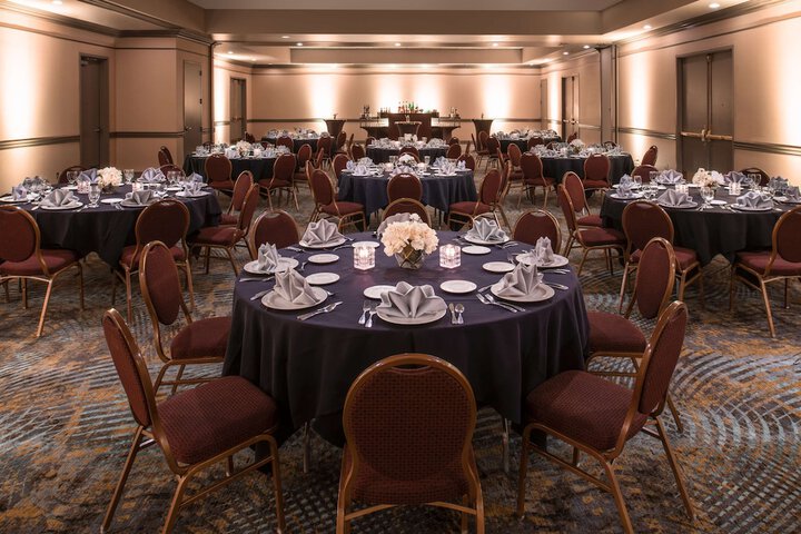 Embassy Suites by Hilton Seattle Tacoma International Airport