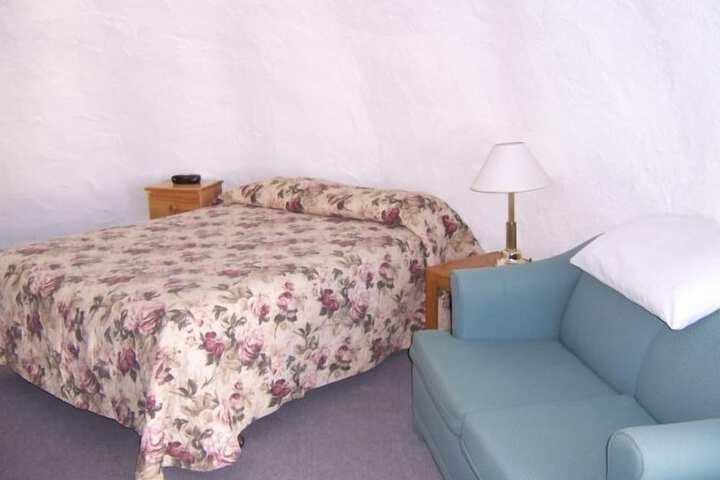 Room 35 of 75