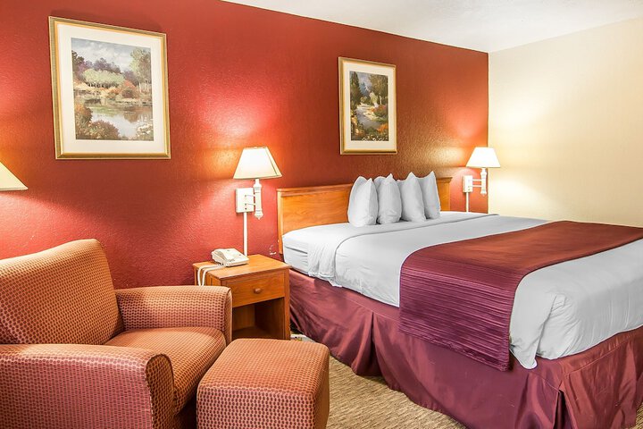 Room 21 of 37