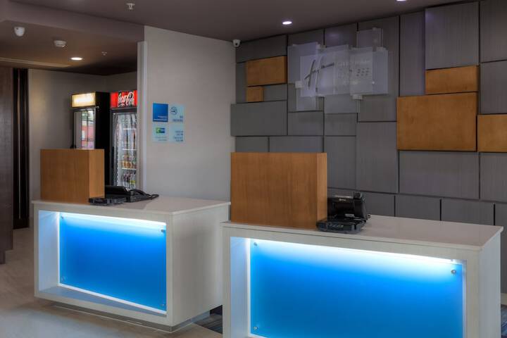 Hotel 4 of 62