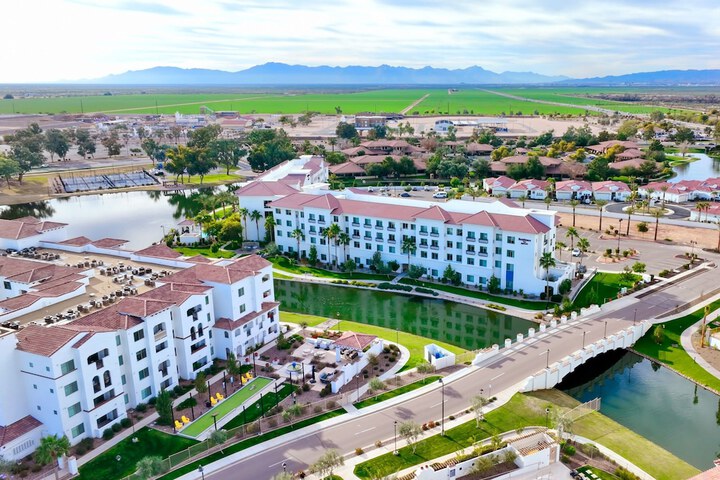 Hotel 6 of 55