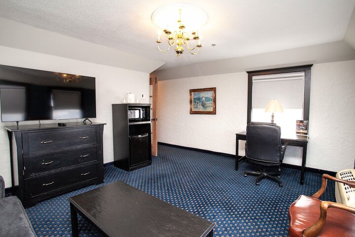 Chateau Hotel and Conference Center