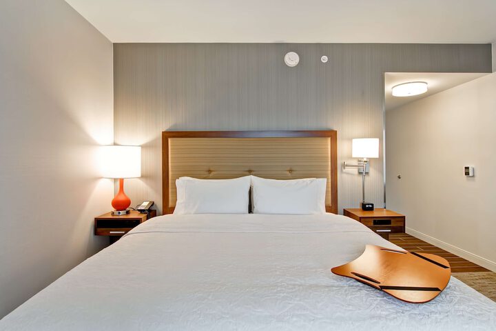 Hampton Inn & Suites Detroit / Troy