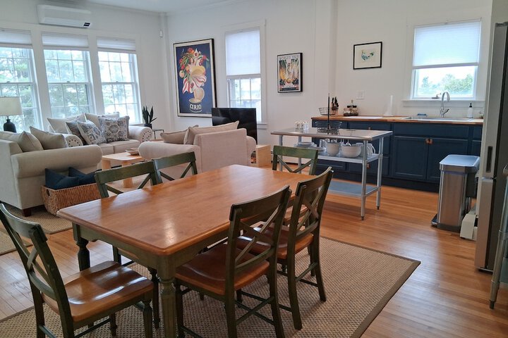 Homeport Inn and Tavern
