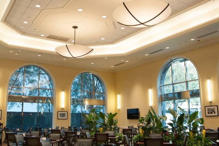 Hilton Indianapolis Hotel & Suites