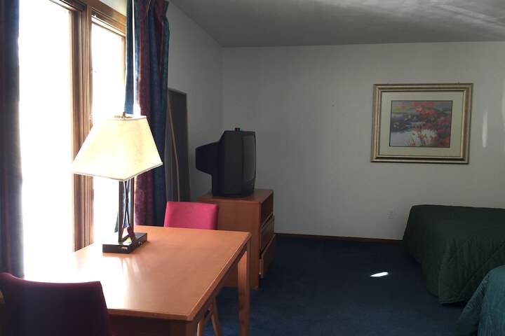 Room 9 of 17