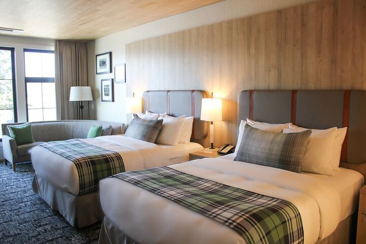 Headwaters Lodge at Eagle Ranch Resort