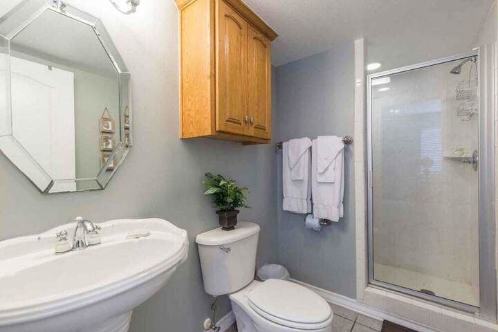 TREASURE ISLAND TOWNHOUSE