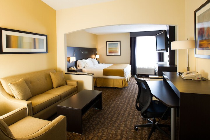 Room 32 of 55