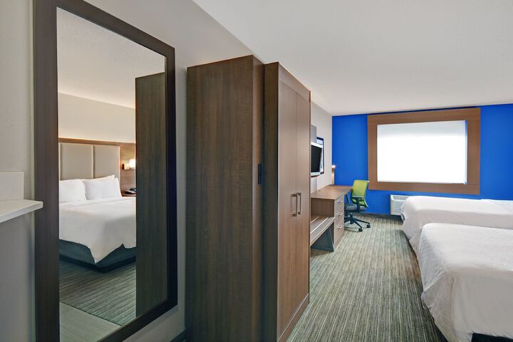 Holiday Inn Express Marshall by IHG