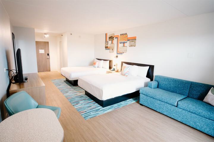 Room 8 of 37