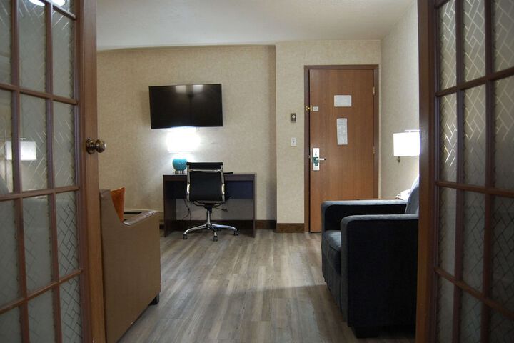 Room 42 of 55