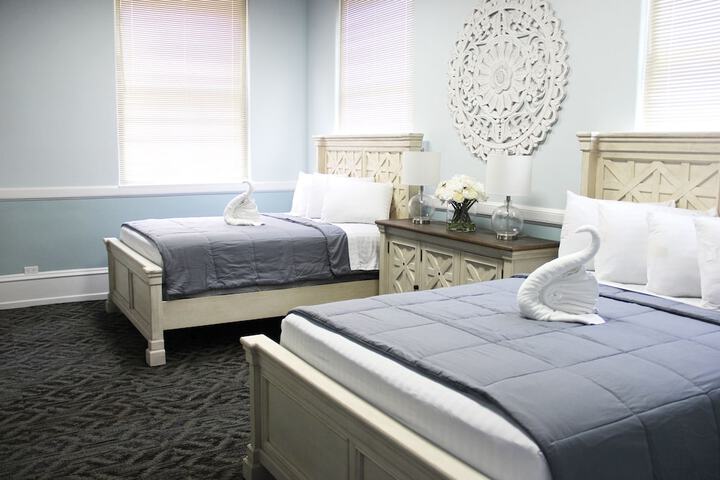 Room 130 of 223