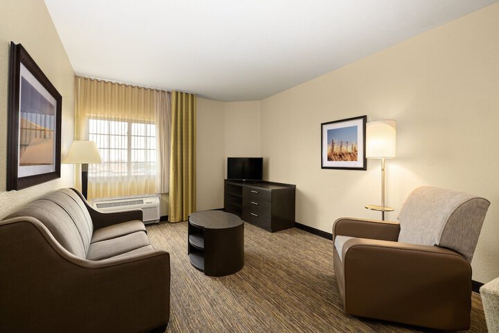 Room 11 of 37