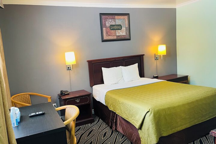 Room 37 of 54