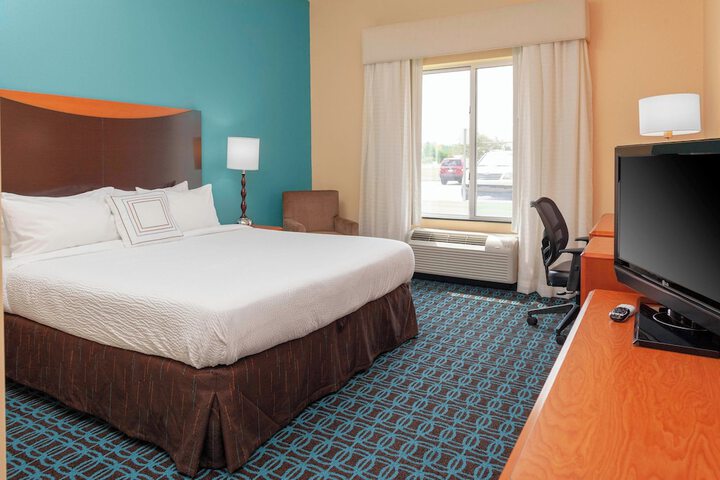 Fairfield Inn & Suites Seymour