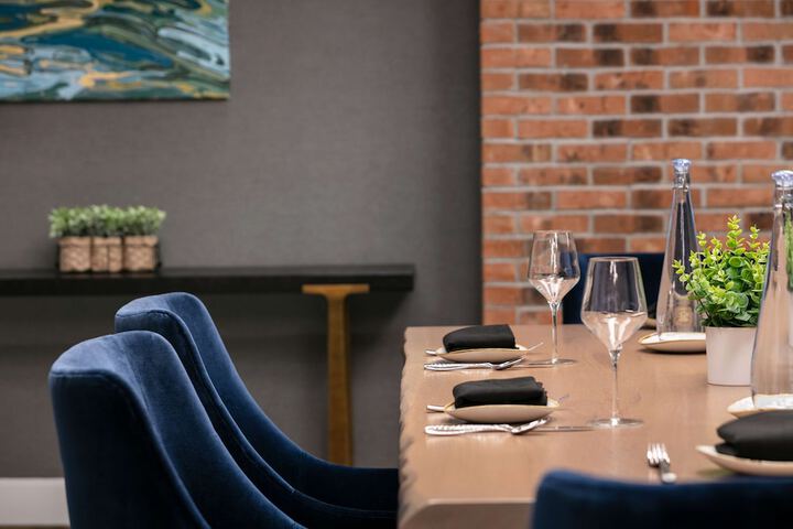 Dining 44 of 51