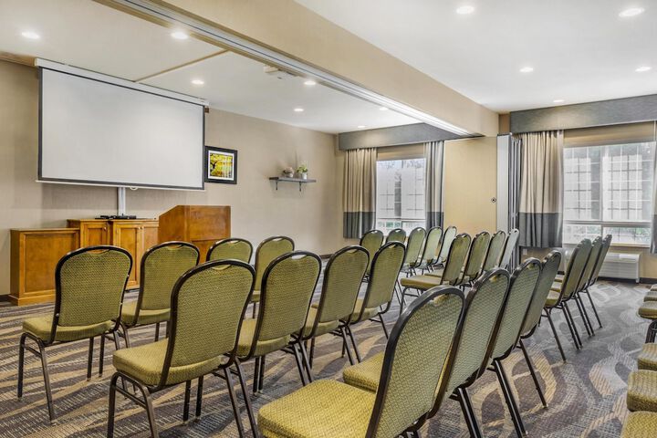 Best Western Plus Saint John Hotel & Suites