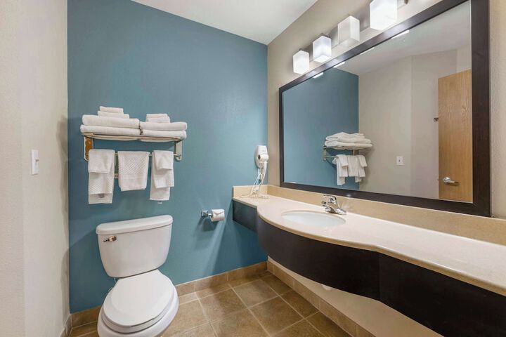Sleep Inn & Suites Hays I-70