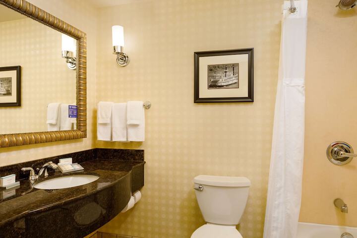 Room 16 of 31