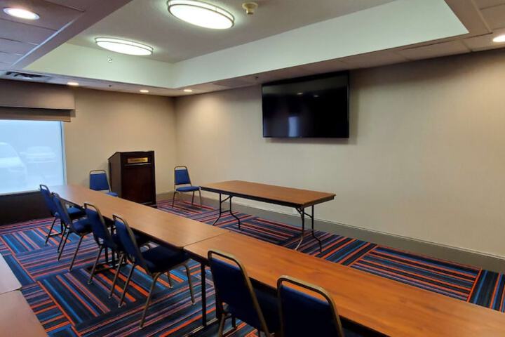 Hampton Inn Hillsville