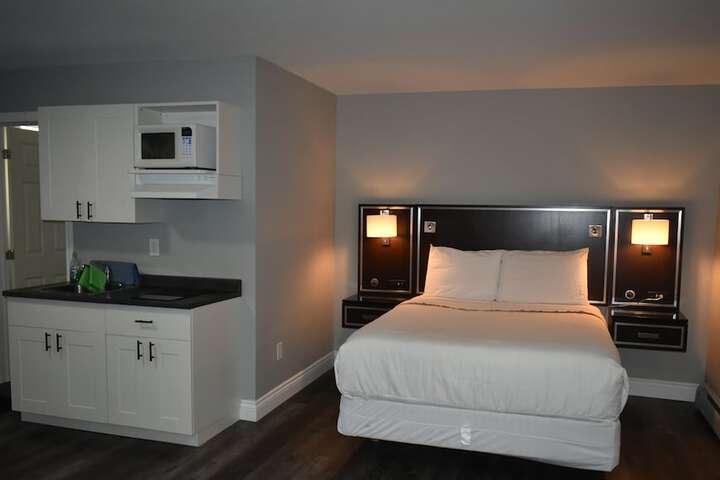 Room 75 of 141