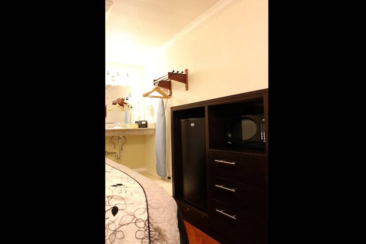 Room 19 of 54