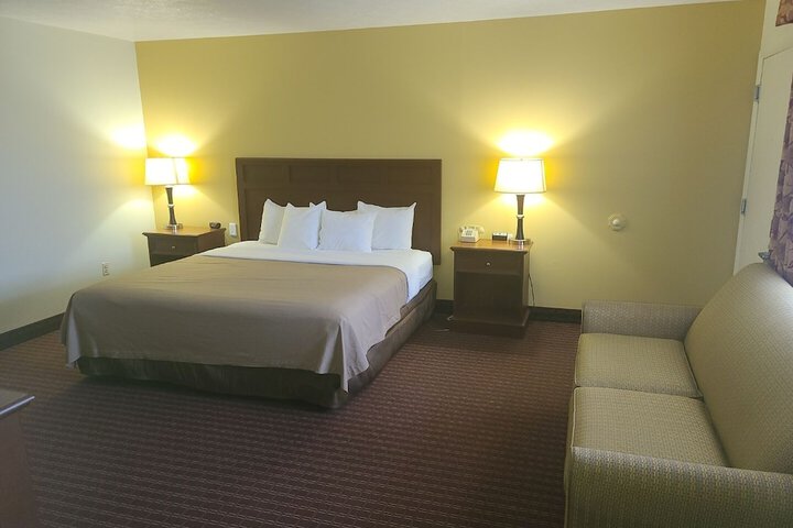 Room 6 of 21