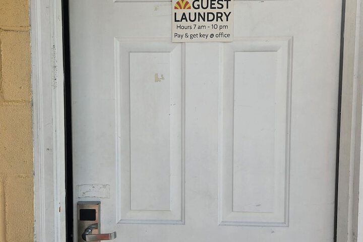 Camaray Motel