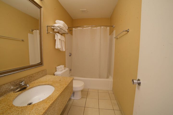 Room 18 of 39