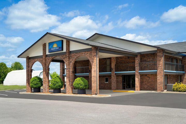 Days Inn by Wyndham Clanton AL