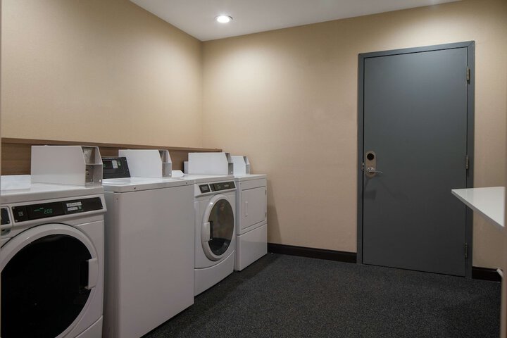 Room 8 of 20
