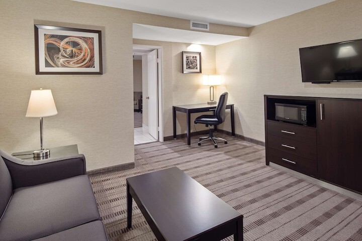 Room 14 of 30