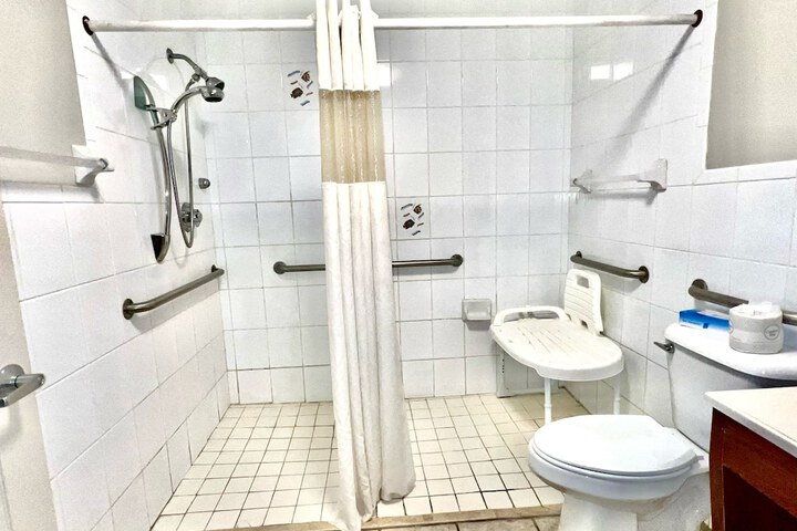 Travelodge Suites by Wyndham Lake Okeechobee