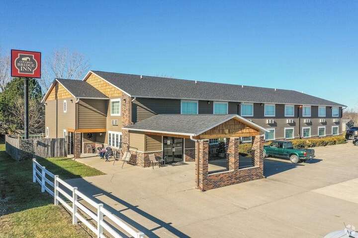 Covered Bridge Inn