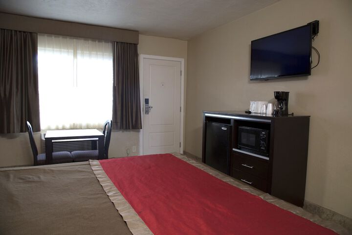 Room 41 of 64