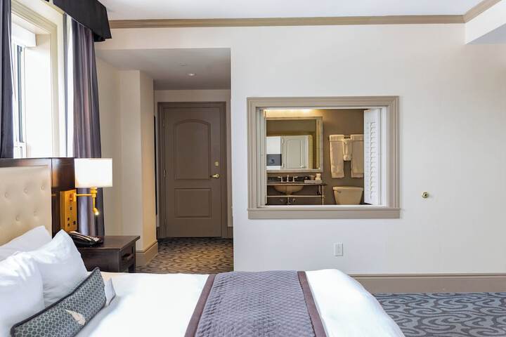 Room 25 of 58