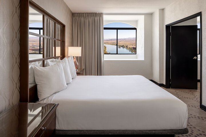 Room 25 of 110